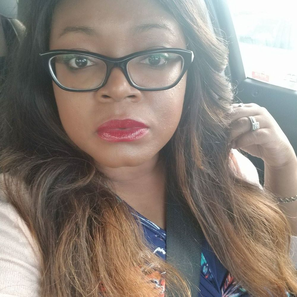 Meet your Posher, Tori